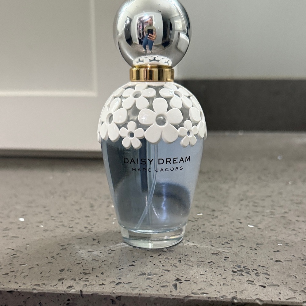 Marc Jacob’s Daisy